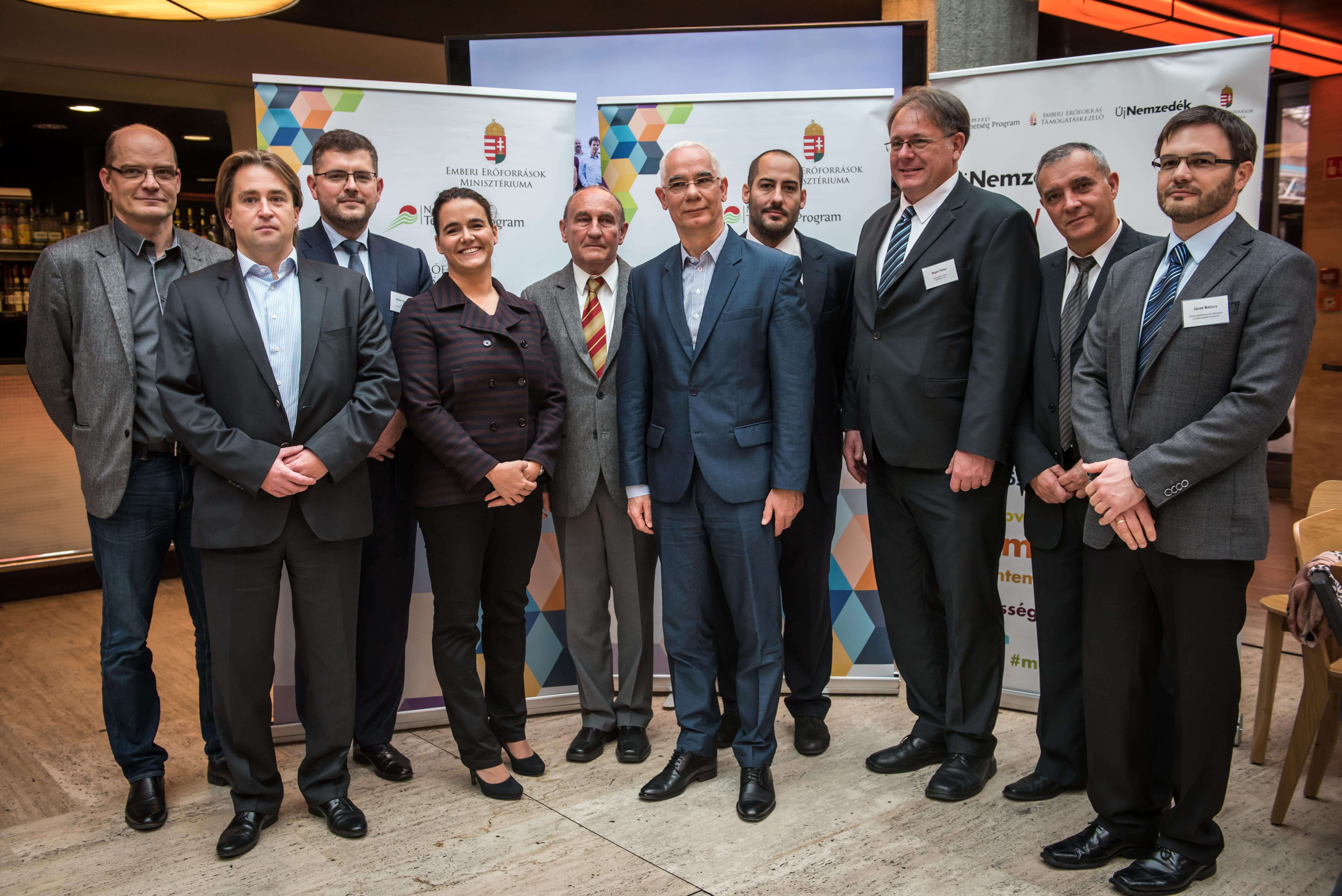 Live performance at talent project